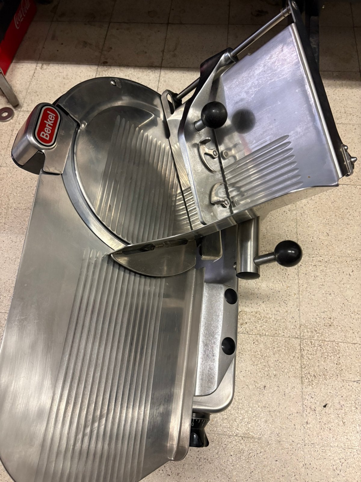 Snijmachine, Ophalen