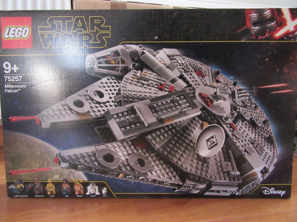 Lego Star Wars 75257 - Millenium Falcon, Kinderen en Baby's, Speelgoed | Duplo en Lego, Star Wars, Nieuw, Ophalen of Verzenden