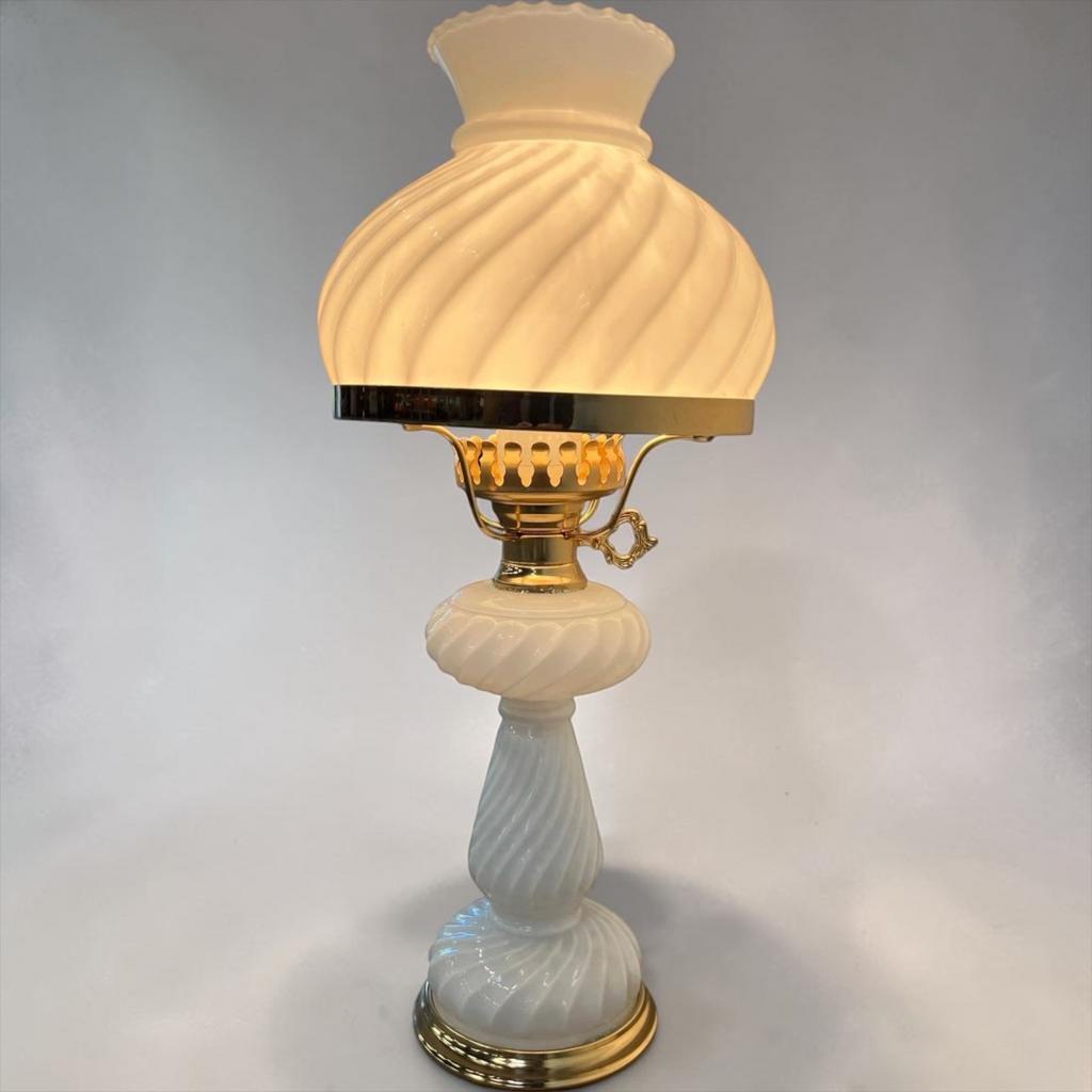 lampe de table vintage en or blanc, Envoi