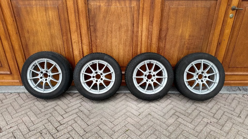 Mercedes-Benz A-klasse velgen 16" Conti Wintercontact, Auto-onderdelen, Banden en Velgen, Gebruikt, 16 inch, Banden en Velgen