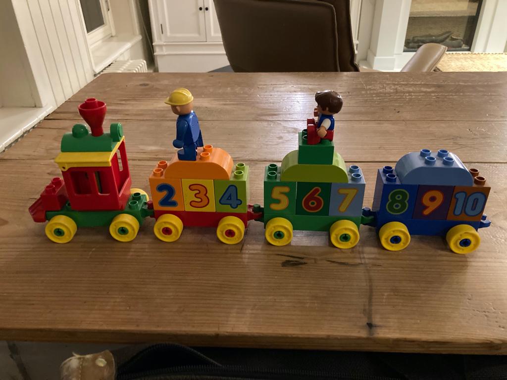 Lego duplo trein met nummers, Kinderen en Baby's, Speelgoed | Duplo en Lego, Overige thema's, Verzenden, Zo goed als nieuw, Compleet