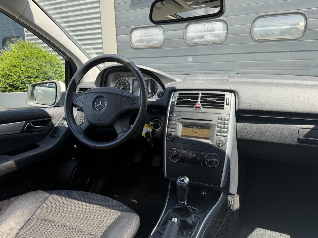 Mercedes-Benz B-klasse 180 CDI Business Class | Panoramadak, Voorwielaandrijving, Monovolume, Gebruikt, 4 cilinders