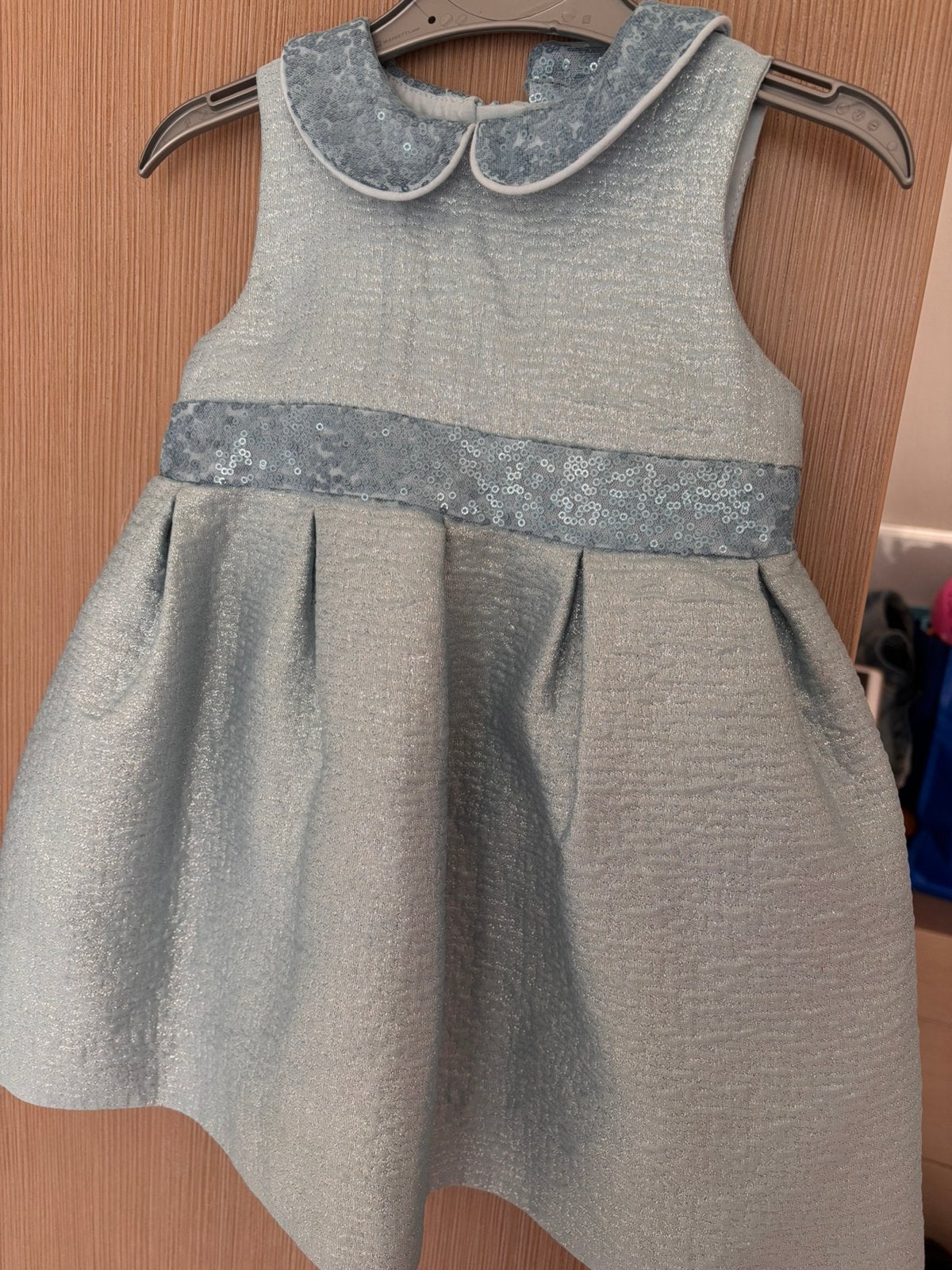 Robe fêtes petite fille, Enlèvement, Comme neuf, Fille, Robe ou Jupe