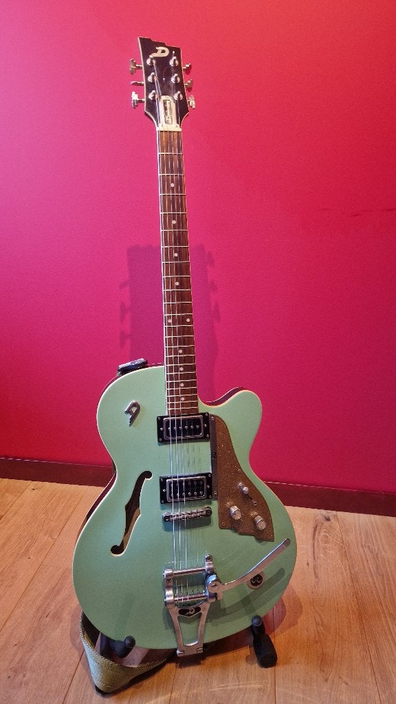 Duesenbeg Carl Carlton Sea Foam Green, Musique & Instruments, Enlèvement, Utilisé, Semi-solid body, Autres marques