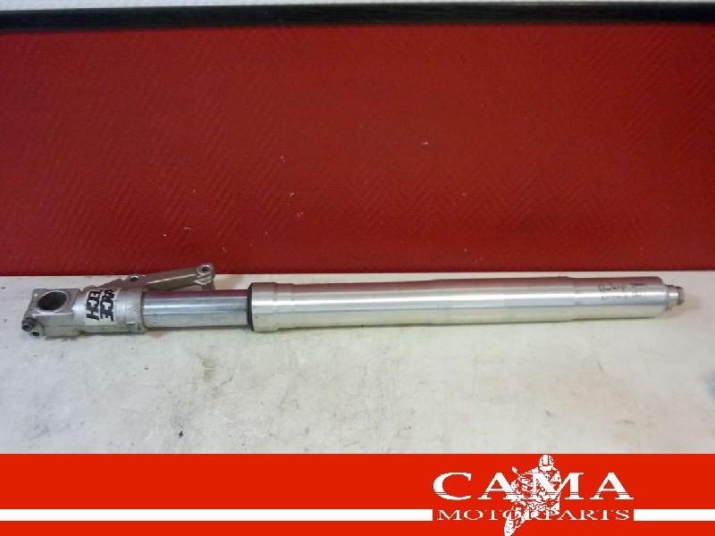 VOORVORK POOT RECHTS GSX R 750 1996-1999 SRAD (GSXR750), Motoren, Dhr. S. di Majo, Gebruikt, Info@cama-motorparts.nl, P.J. Troelstraweg 8 8
3144 CX  MAASSLUIS, NL