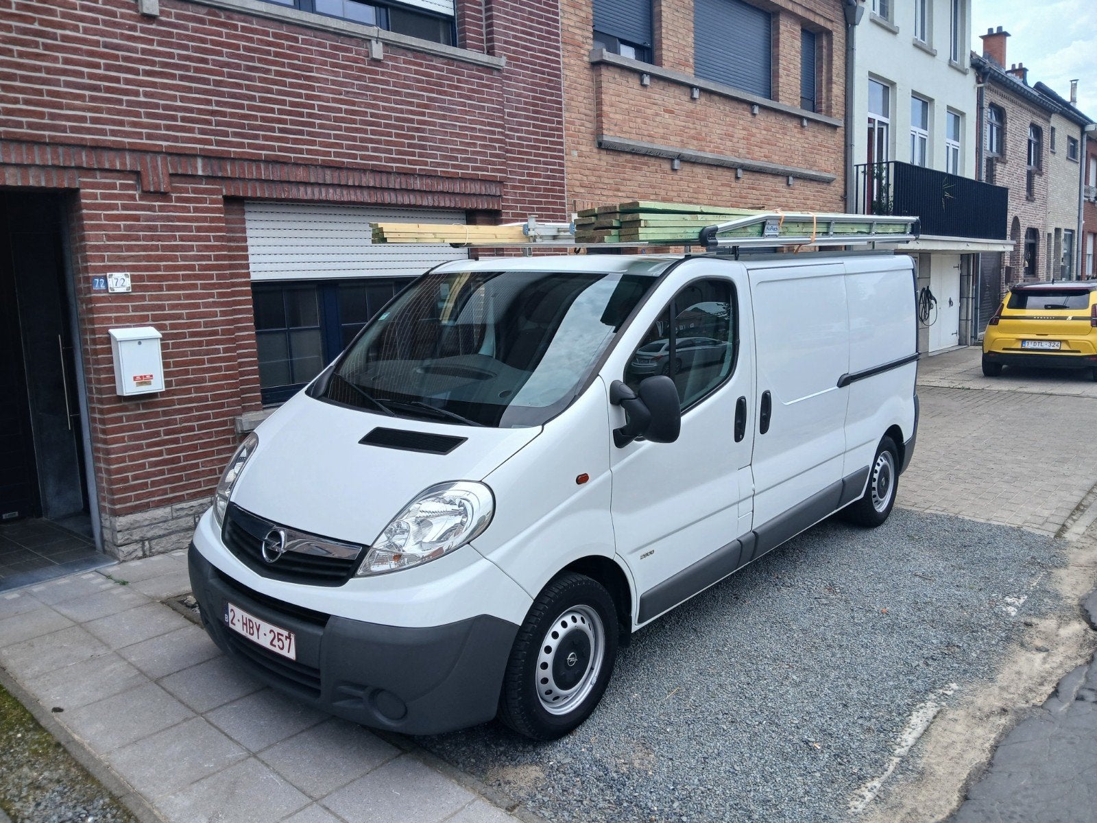 Opel Vivaro 10/2012   92000km, Auto's, Bestelwagens en Lichte vracht, Bedrijf, Schuifdeur, Trekhaak, Opel, Euro 5, Ophalen