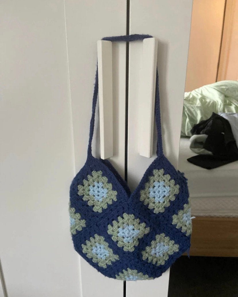 Zelfgehaakt tasje, Handtassen en Accessoires, Tassen | Damestassen, Ophalen, Nieuw, Blauw, Avondtasje