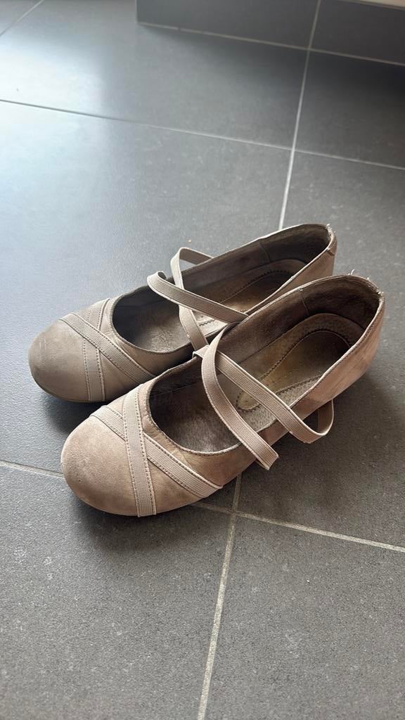 Schoenen - maat 37 - merk Brako, Kleding | Dames, Ophalen, Gedragen, Beige