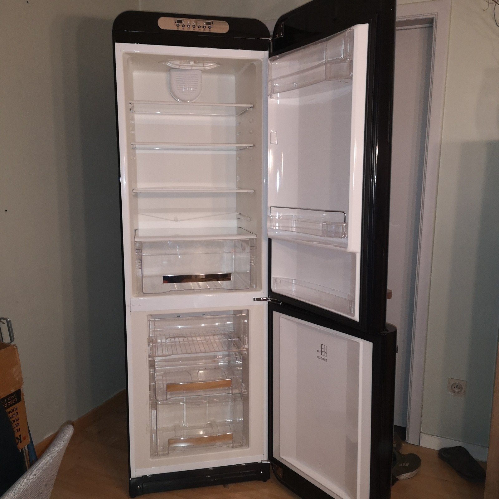 Réfrigérateur SMEG avec congélateur ! ! !, Electroménager, Classe énergétique A ou plus économe, Enlèvement ou Envoi, Avec compartiment congélateur