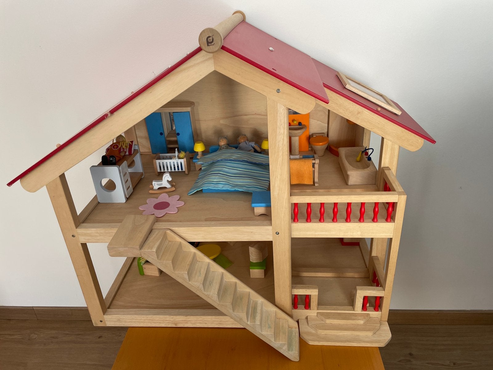 Poppenhuis met volledige inrichting en bewoners, Kinderen en Baby's, Ophalen, Gebruikt, Poppenhuis