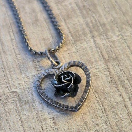 Collier Vintage en Argent Massif Poinçonné, Enlèvement ou Envoi, Avec pendentif, Comme neuf, Argent