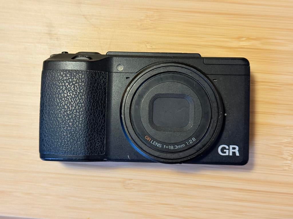Ricoh GR II • APS-C compact camera • 28mm f2.8, Audio, Tv en Foto, Fotocamera's Digitaal, Ophalen of Verzenden, Gebruikt, Compact