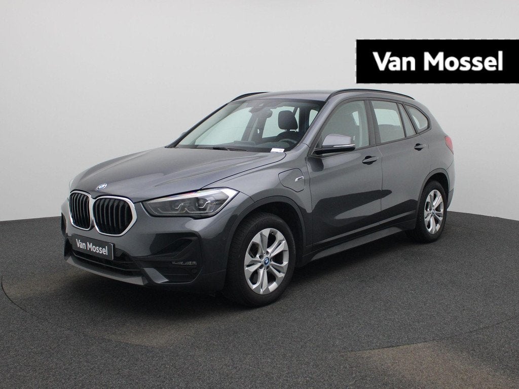 BMW X1 xDrive25e (162 kW) (automatique), Argent ou Gris, Achat, 750 kg, Entreprise