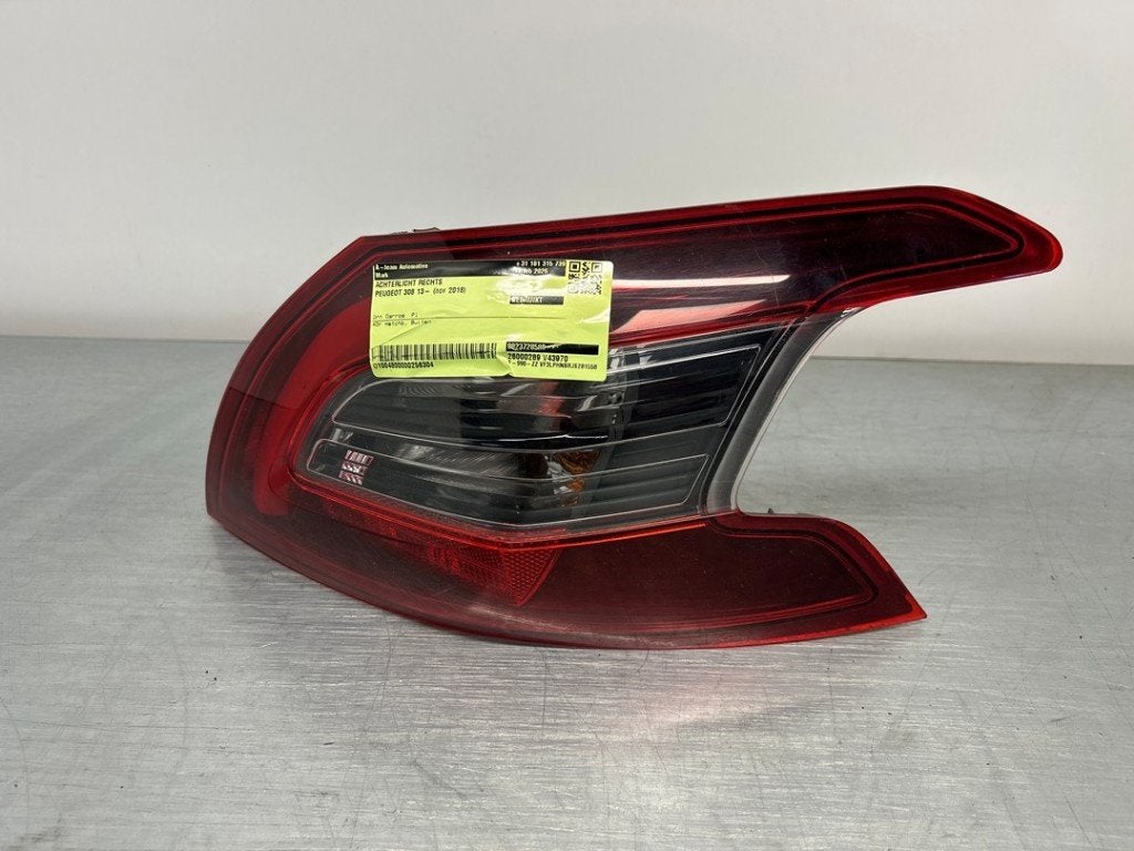 ACHTERLICHT RECHTS Peugeot 308 (L3 / L8 / LB / LH / LP), Auto-onderdelen, Kontakt-peugeot@peugeot.com, Gebruikt, Peugeot Deutschland GmbH