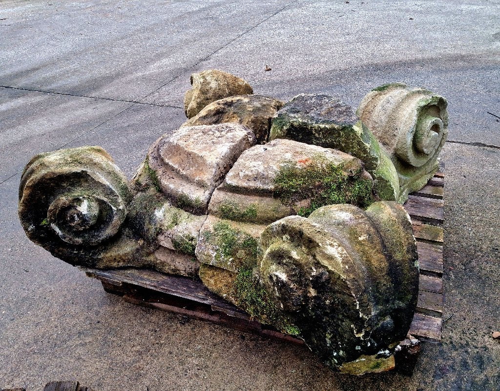 stenen ornament, Ophalen