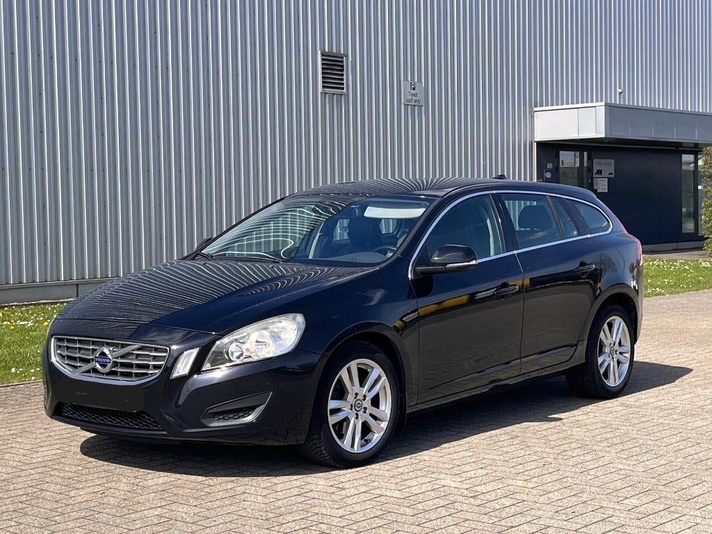 Volvo V60 DriveE 1.6 d, Autos, Volvo, Cuir, Euro 5, Achat, Noir