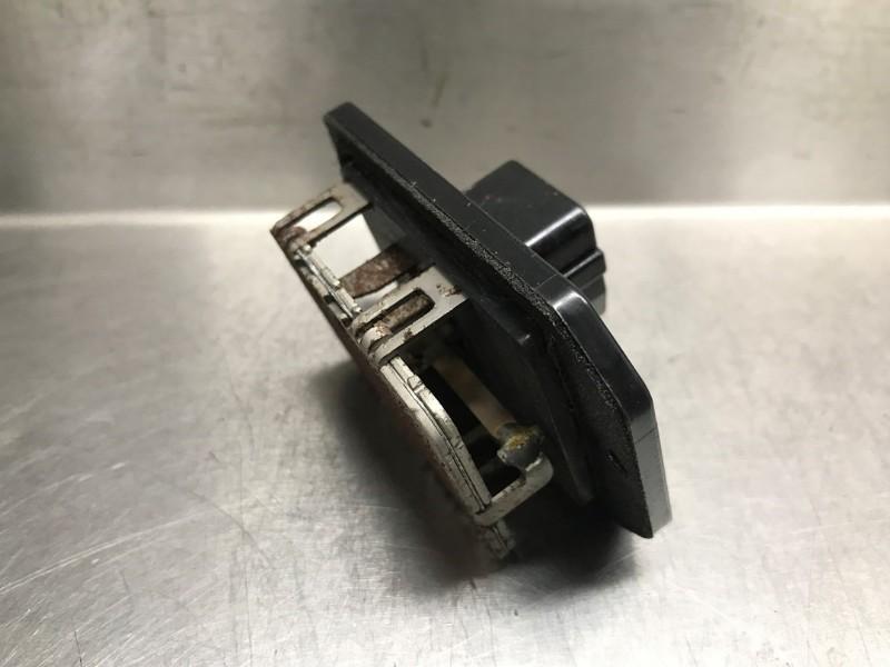 KACHELWEERSTAND Toyota Corolla Verso (E12) (01-2001/05-2004), Gebruikt, Toyota