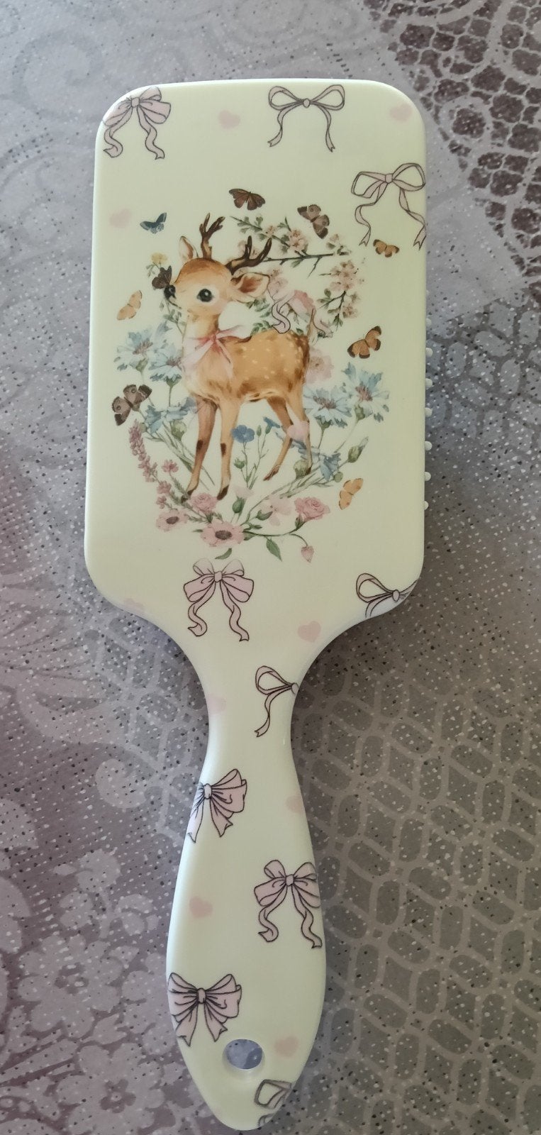 Fantasieborstel met Bambi, voor echte prinsesjes., Ophalen of Verzenden