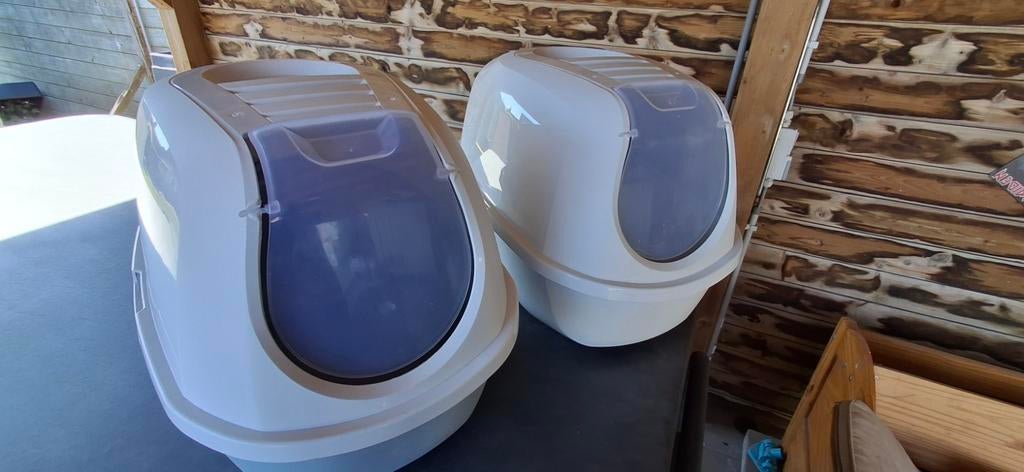 2 propere kattenbaken, Dieren en Toebehoren, Ophalen