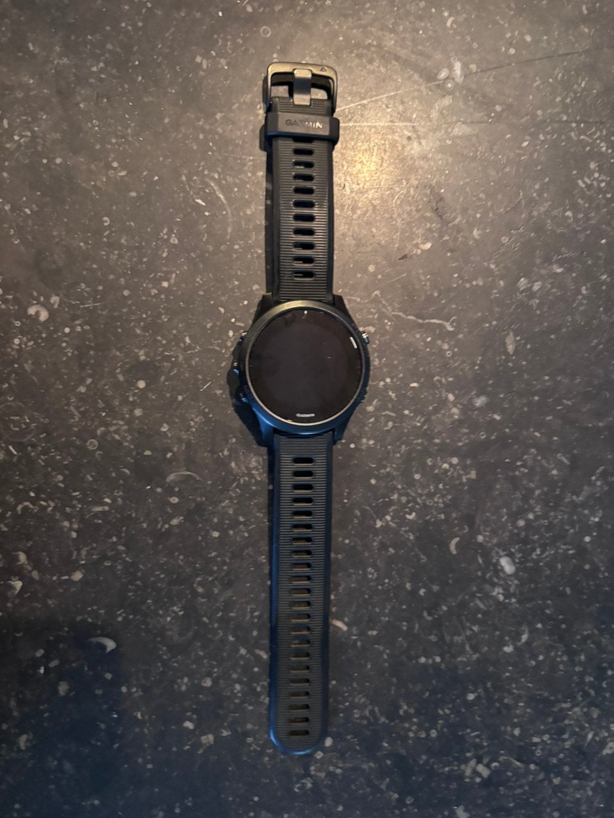 Garmin forerunner 945, Bijoux, Sacs & Beauté, Montres de sport, Enlèvement, Comme neuf, Noir
