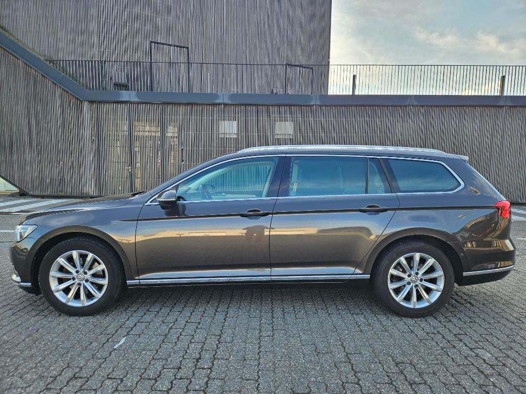 Vw Passat Variant 1.6tdi (120pk) Comfortline uitvoering, Auto's, Volkswagen, Voorwielaandrijving, 4 cilinders, Bruin, 1600 cc