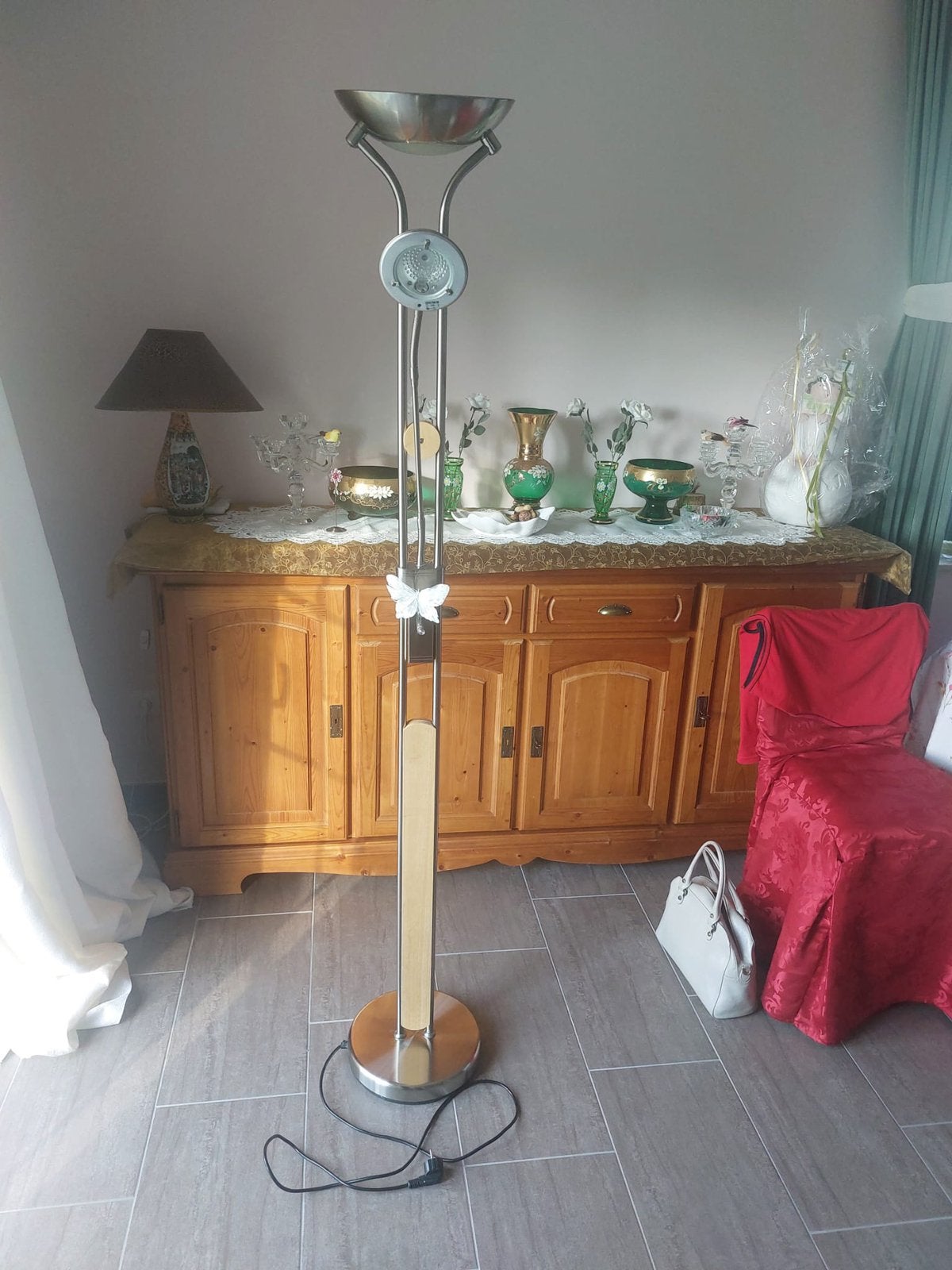Lampadaire halogène avec liseuse orientable, Maison & Meubles, Lampes | Lampadaires, Neuf, Bois, Enlèvement