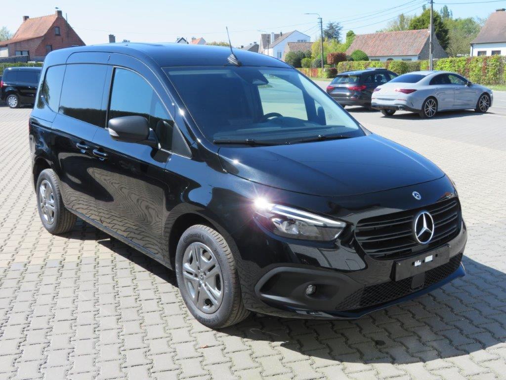 Mercedes-Benz Citan 2 stuks 110 cdi + 112 cdi (bj 2026), Auto's, Automaat, Stof, 4 cilinders, 95 pk