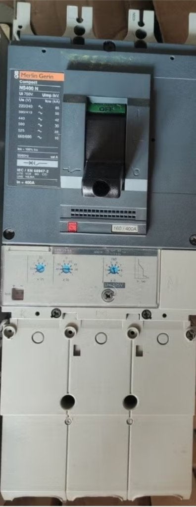 Coupe circuit. Schneider Merlin Gerin Compact NS400N. 400A., Bricolage & Construction, Enlèvement, Utilisé, Schneider Electric