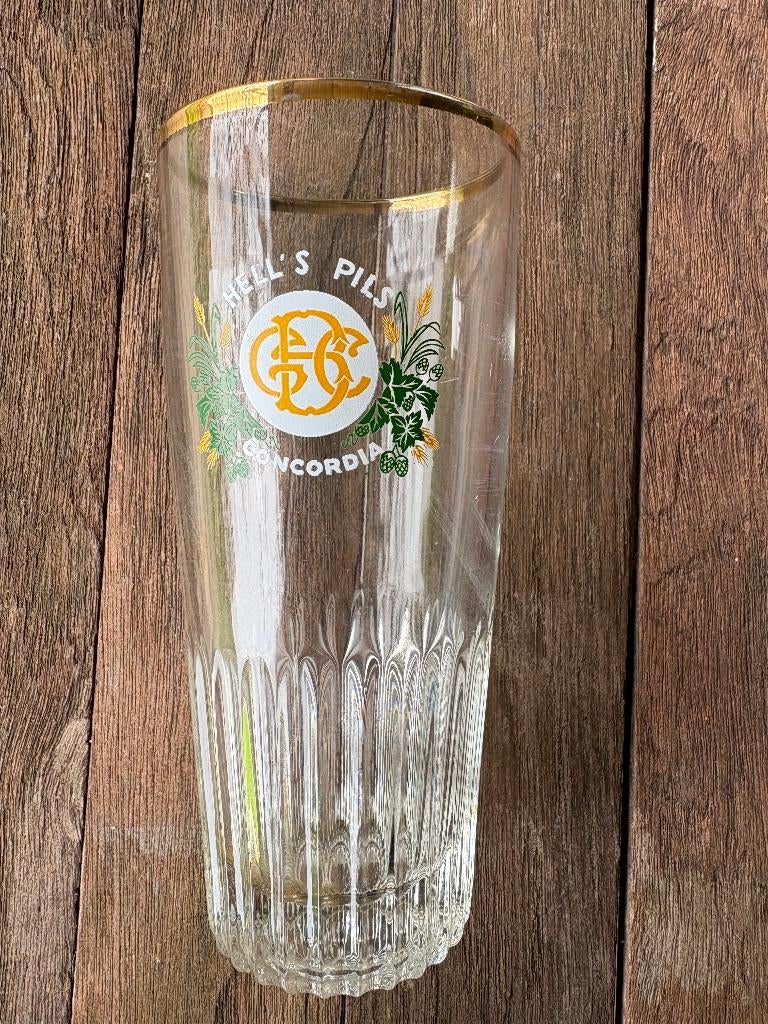 Hell's Pils Concordia, Geraadsbergen, Verzamelen, Verzenden, Gebruikt, Glas of Glazen, Overige merken