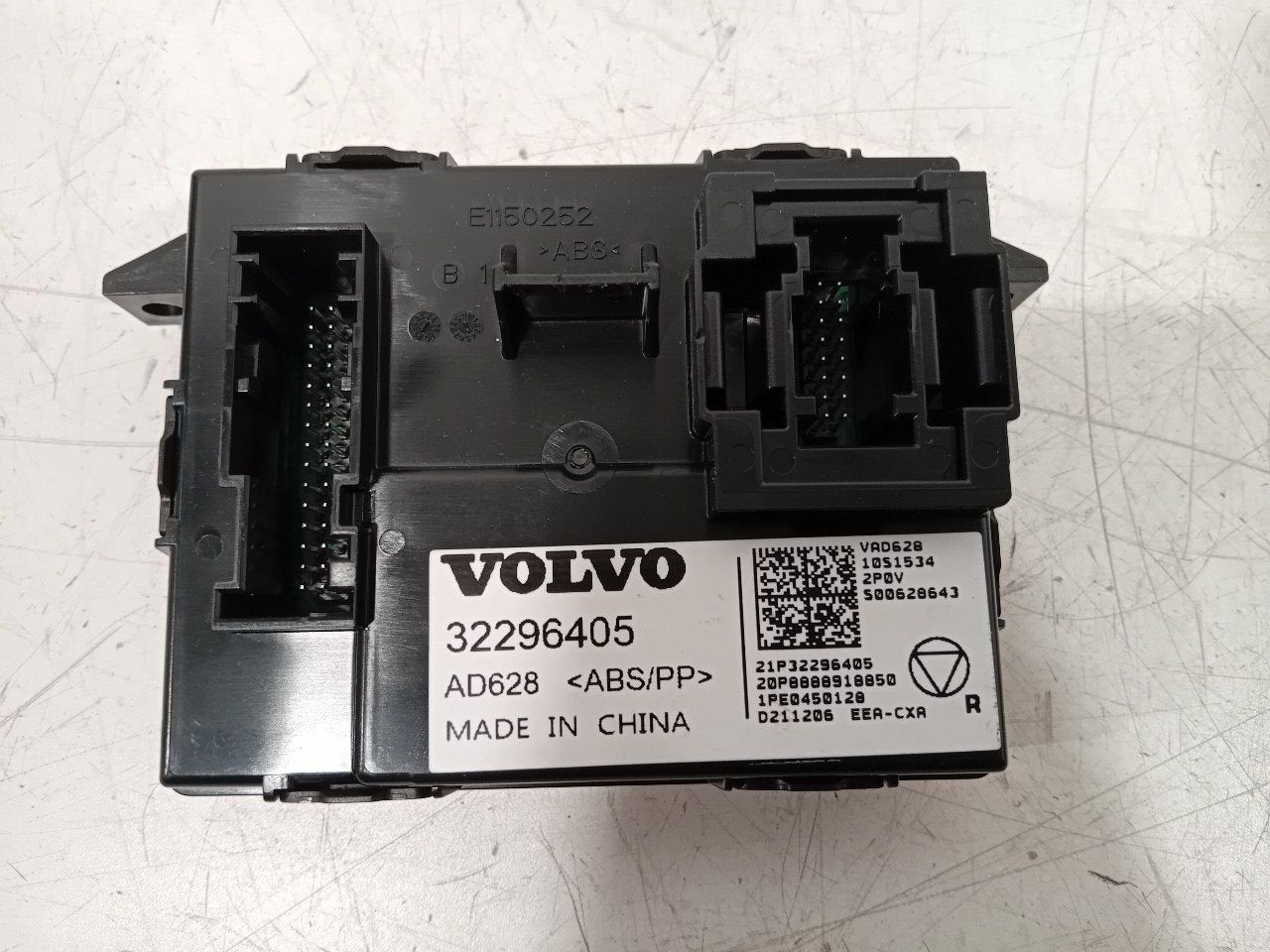 Computer kachel Polestar Polestar, Onderdelen@venauto.nl, Van der Ven Autorecycling B.V., Gebruikt, Ettenseweg 76, 4706 PB Roosendaal, The Netherlands