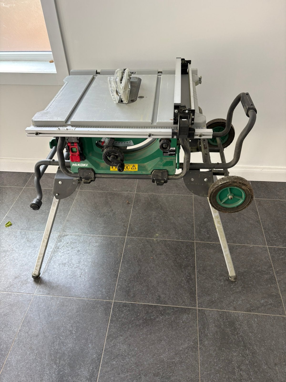 Scie circulaire sur table hikoki filaire, Ophalen, Gebruikt, Overige typen