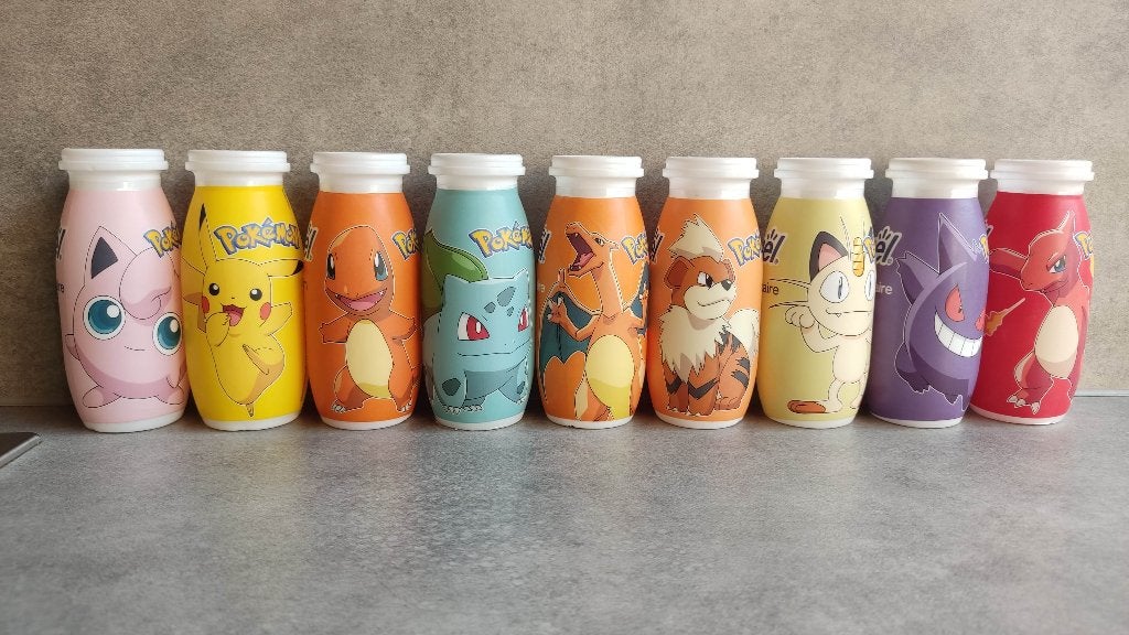 9 lege flesjes pokemon danone actimel, Ophalen of Verzenden, Gebruikt