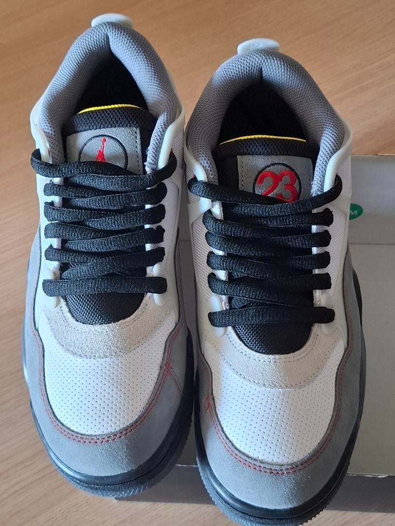 Jordan 4 RM - size 41, Ophalen of Verzenden