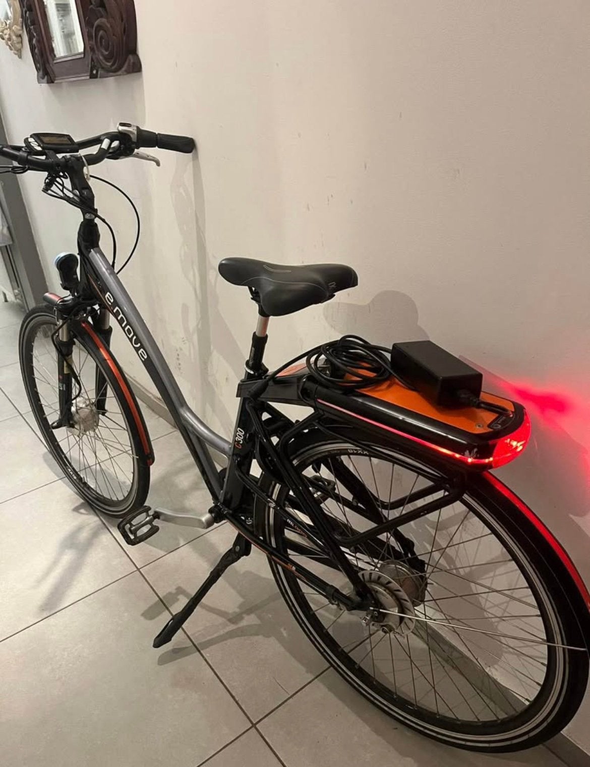 Elektrische fiets, Fietsen en Brommers, Ophalen, Zo goed als nieuw