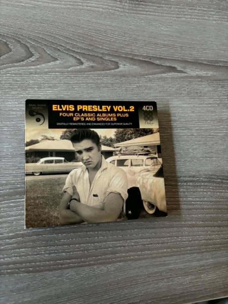 Elvis 4cdbox, four classic albums plus EP's and singles., Ophalen of Verzenden, Zo goed als nieuw, Rock-'n-roll, Boxset