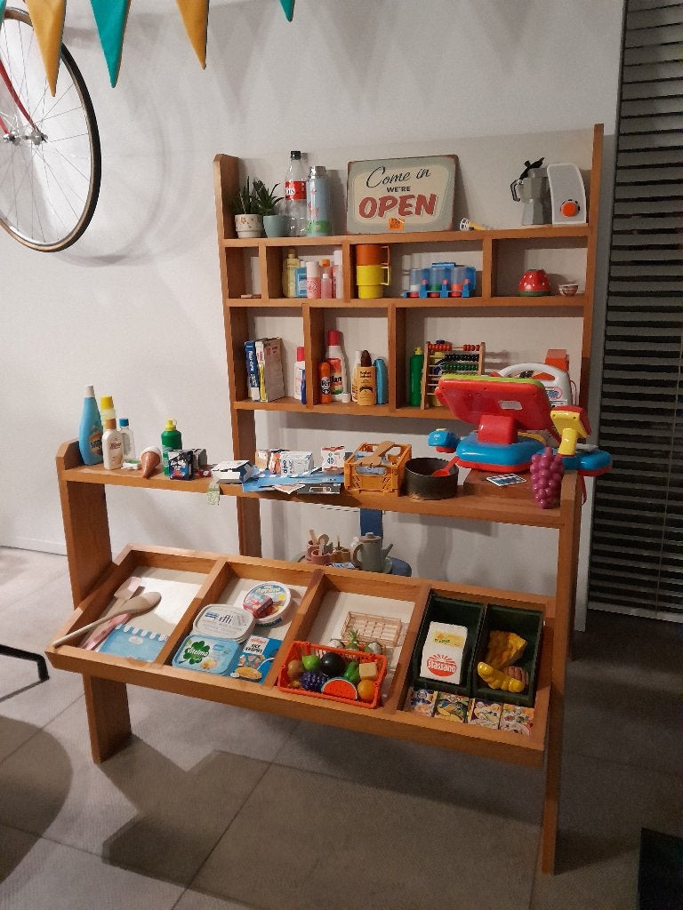 Winkeltje, Ophalen, Zo goed als nieuw, Meubelstuk of Keukentje