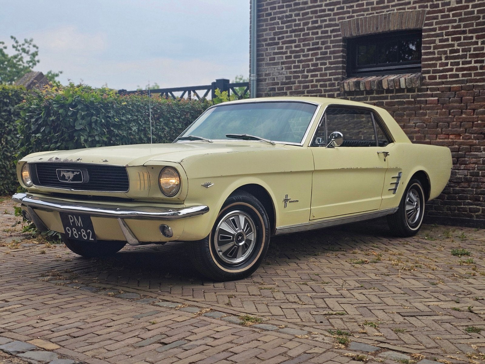 Ford Mustang Coupé | 4.7 V8 Aut. | DeLuxe | Patina | NL Kent, Autos, Cuir, Achat, Jaune, Noir