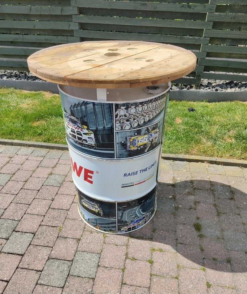 Table Oildrum en édition limitée — AUGMENTEZ LES LIMITES !, Enlèvement, Comme neuf