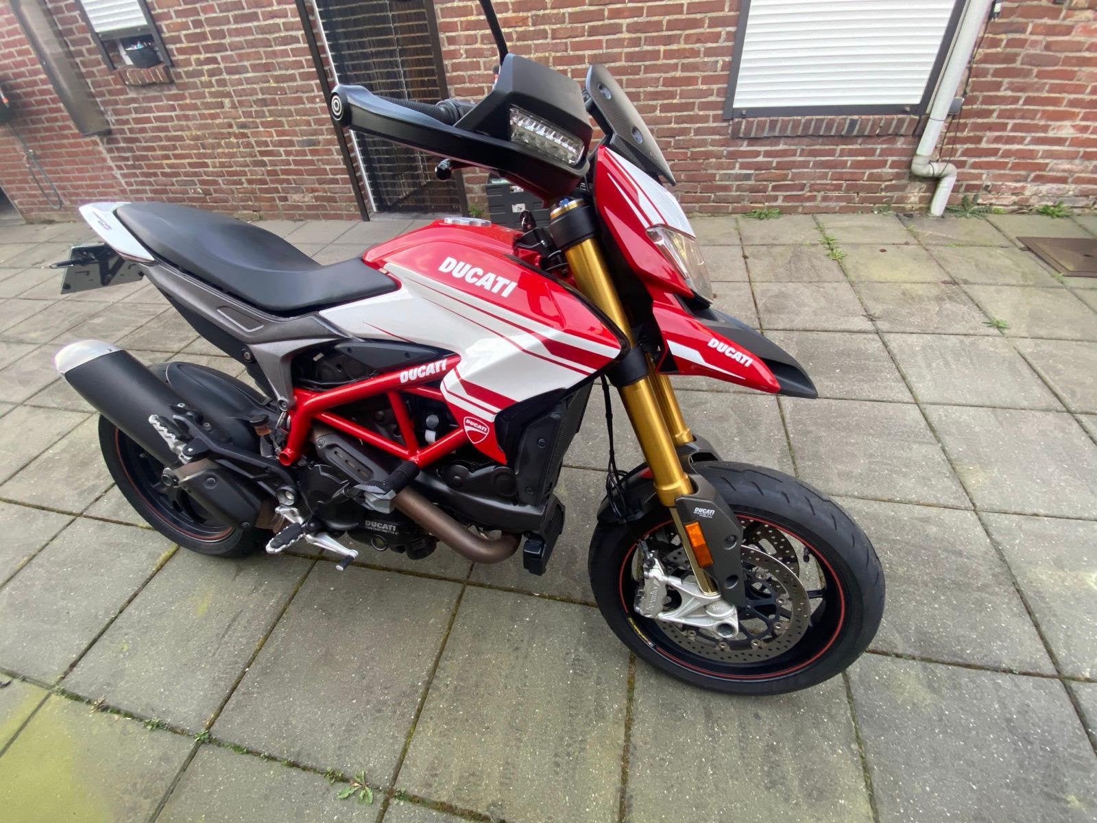 Ducati 939 sp hypermotard, Motoren, Motoren | Ducati, 2 cilinders, Occasion, 939 cc, Particulier