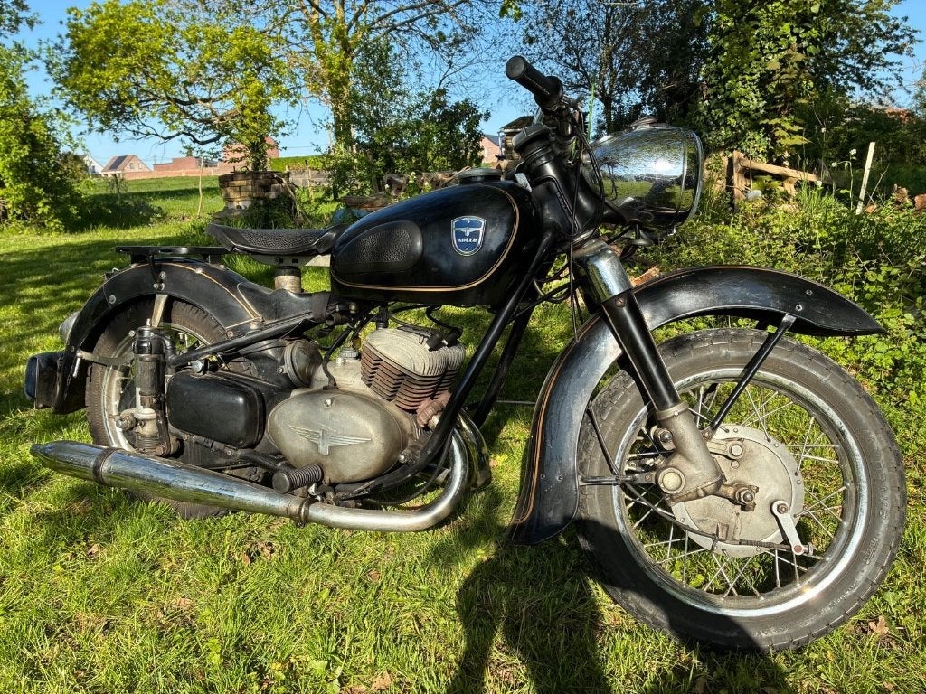 Adler MB 250cc, 250 cc, 2 cilinders, Occasion, Toermotor