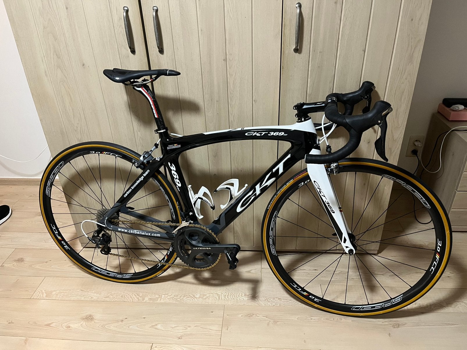 CKT 369SSP FULL CARBON, Vélos & Vélomoteurs, Vélos | Vélos de course, Enlèvement, Comme neuf, Carbone
