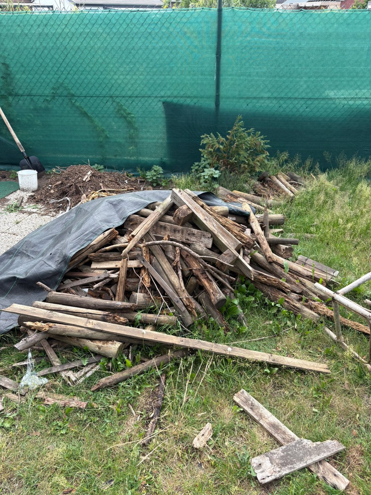 Hout gratis af te halen, Tuin en Terras, Brandhout, Minder dan 3 m³, Ophalen, Overige houtsoorten, Blokken