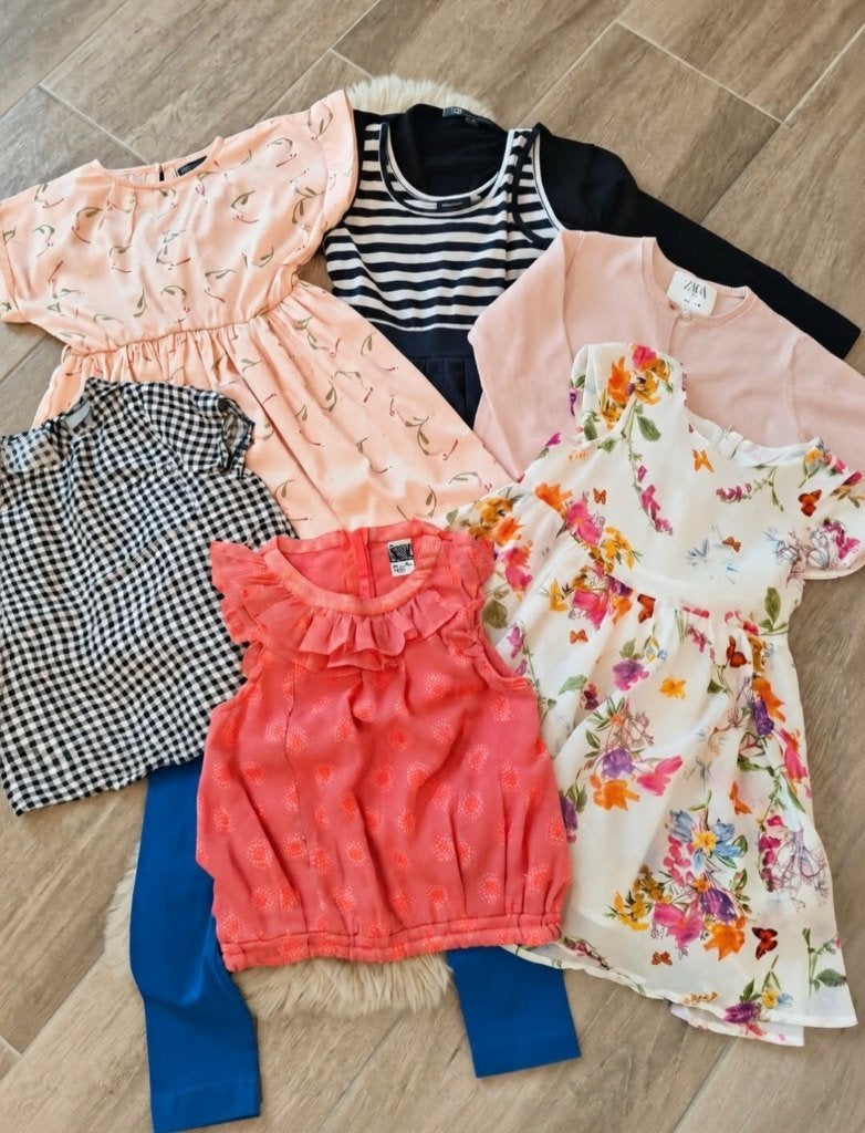 Lot de 8 Vêtements Fille 5 Ans Printemps/ Ete   + 1 cadeau, Enlèvement ou Envoi, Comme neuf, Taille 110