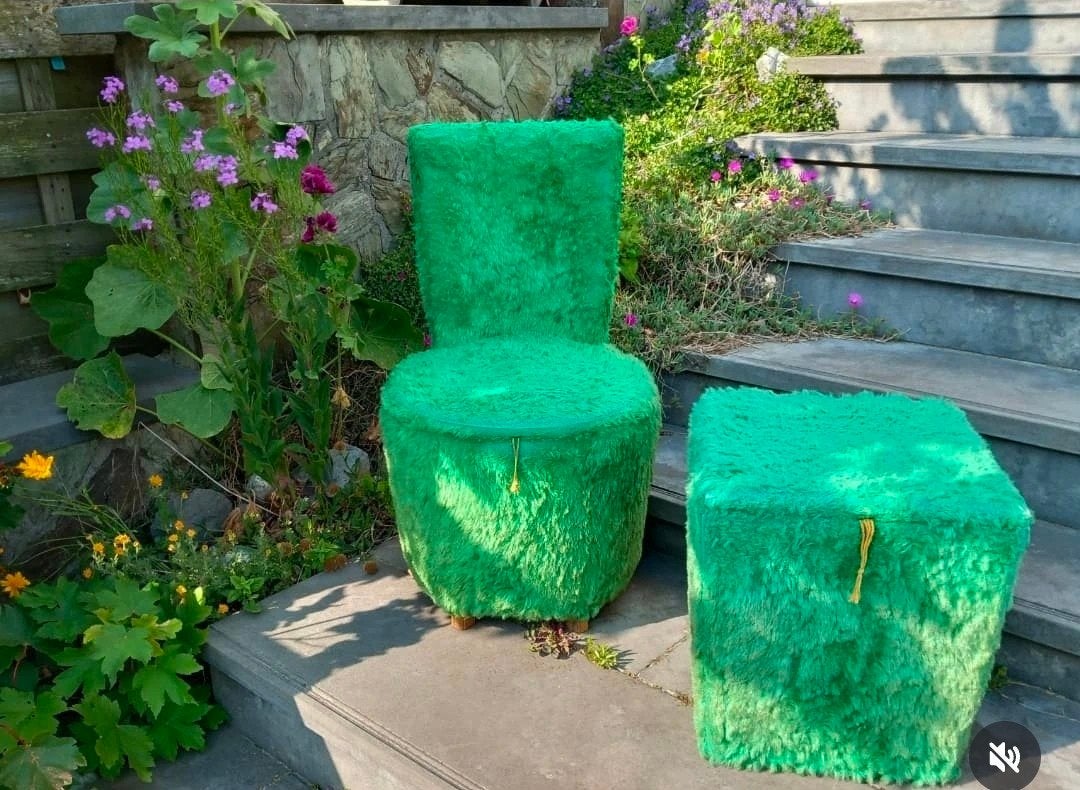 Vintage stoel + poef., Huis en Inrichting, Ophalen