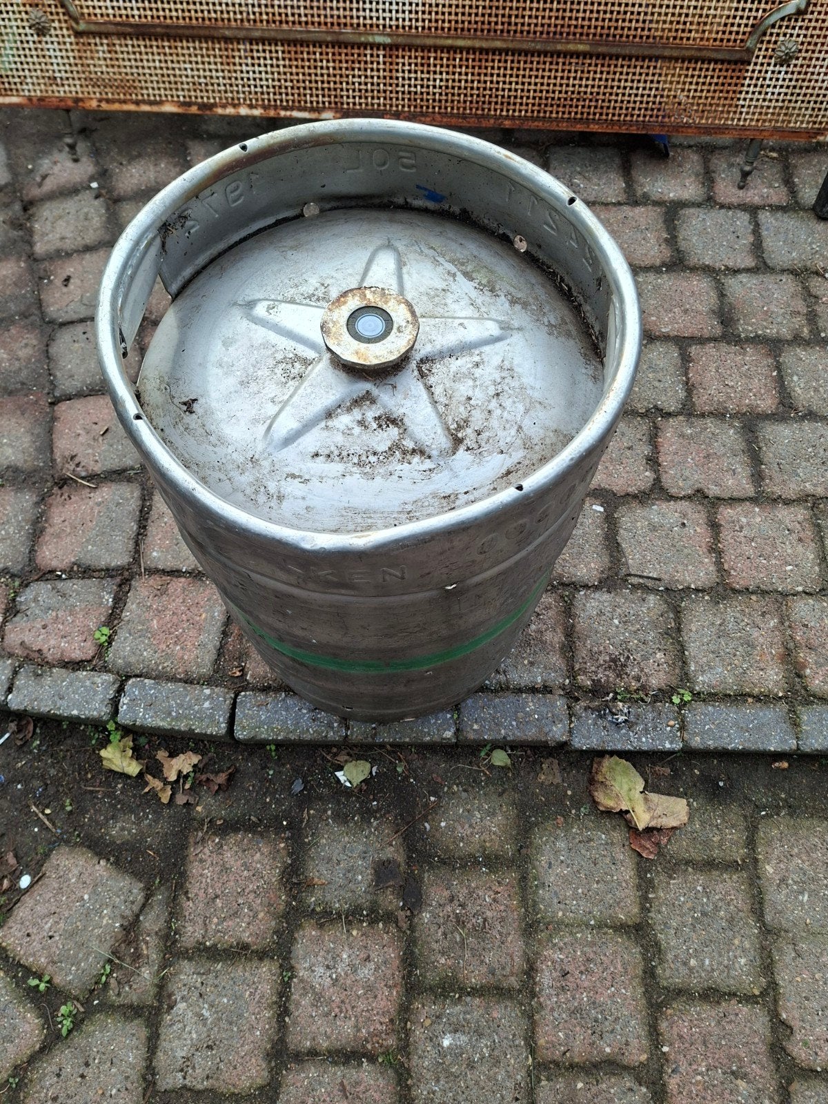 biervat en  2 gasflessen, Ophalen