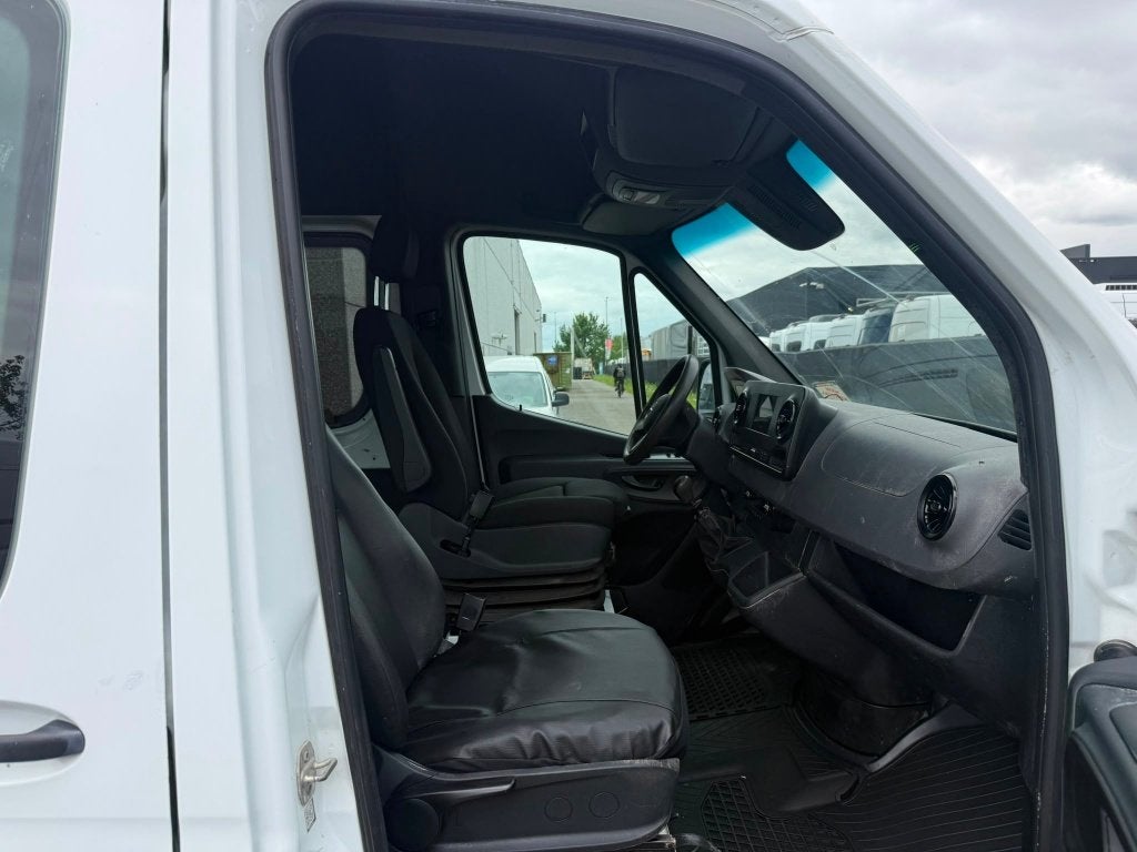 Mercedes-Benz Sprinter 519 (Stock ID 51173) — 20