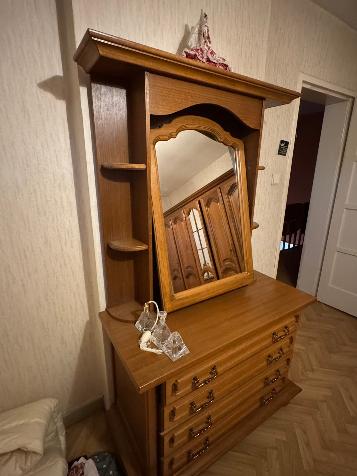 Entree, garderobe, Ophalen