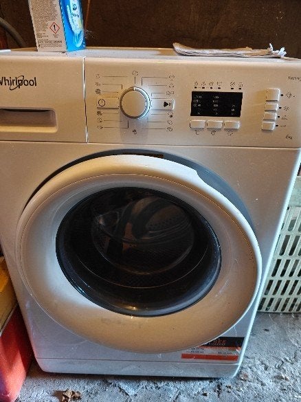 wasmachine Whirlpool, Ophalen, Gebruikt, Voorlader, 1200 tot 1600 toeren