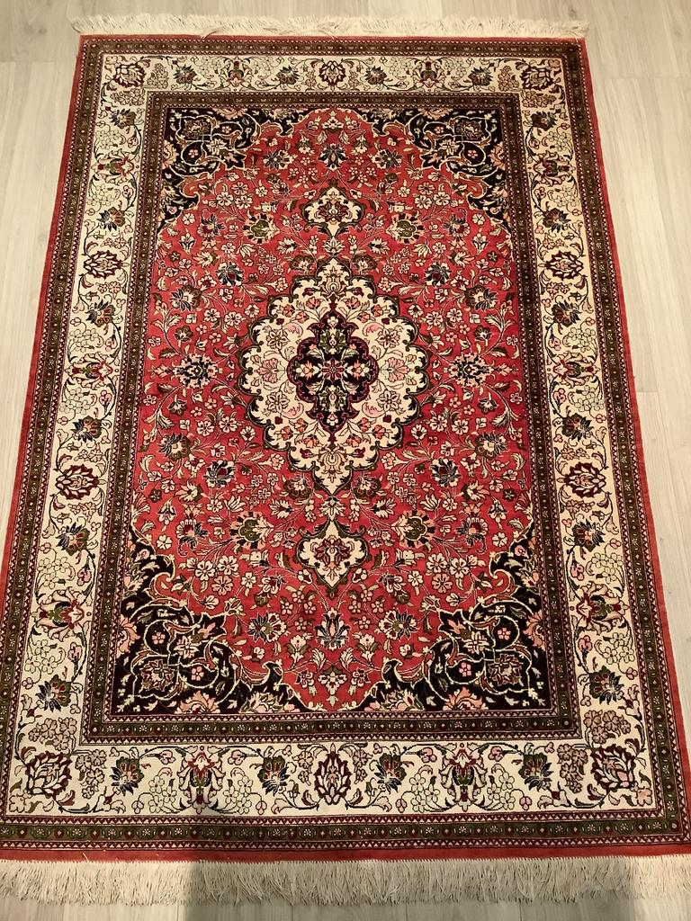 Tapis persan en soie unique, Antiquités & Art, Enlèvement