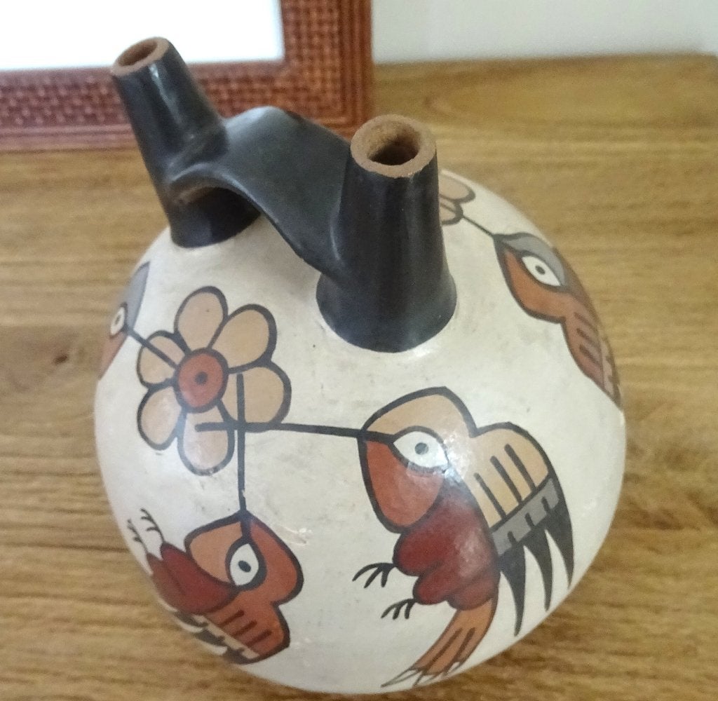 Peru: zeldzame handgemaakte kruik met kolibries Mid Century, Steen/keramiek, Overige typen, Ophalen of Verzenden, 14 cm